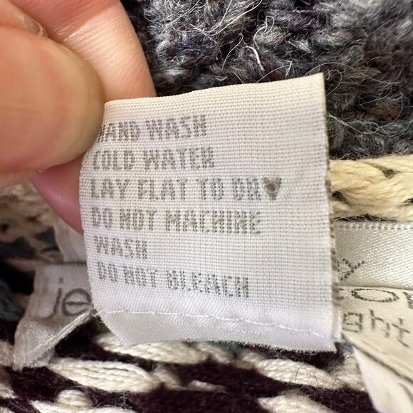 Vintage Jennifer & Co Chunky Hand Knitted Cardigan Size M Nordic Southwestern - Picture 8 of 11